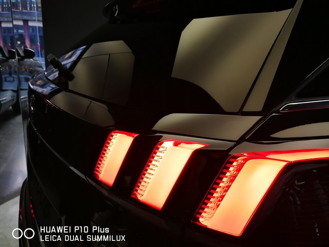 華為P10 Plus拍照把iPhone 7P越甩越遠 