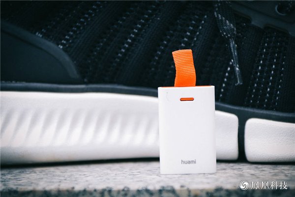 小米旗下米家智能運(yùn)動鞋上腳