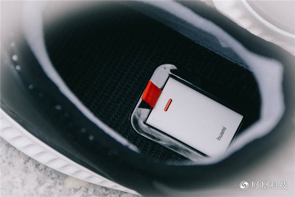 小米旗下米家智能運(yùn)動鞋上腳