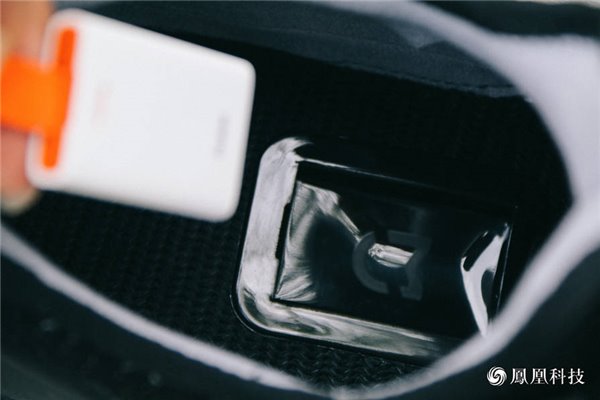 小米旗下米家智能運(yùn)動鞋上腳