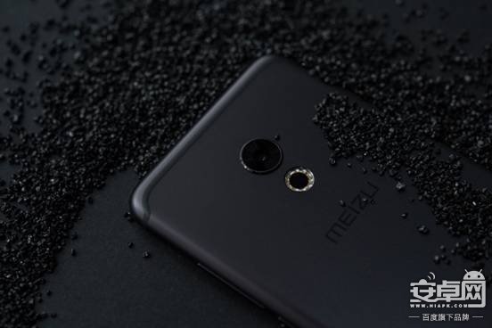 ../BD/<a href=/tags/53-0.html target=_blank class=infotextkey>魅族</a>/魅族素材/PRO%206s/PRO6s黑色產(chǎn)品圖賞1/DSC_2818.jpg