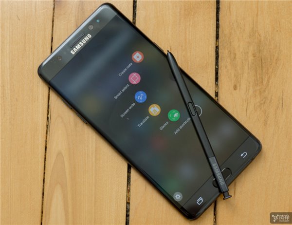 盤點(diǎn)：那些<a href=/mobile/android/ target=_blank class=infotextkey>安卓</a>手機(jī)陣營(yíng)引領(lǐng)的主流技術(shù)