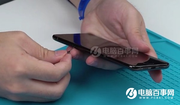 小米6后蓋怎么打開 小米6拆后蓋教程