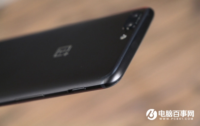 一加5評測：硬件無槽點中輕度使用兩天沒問題