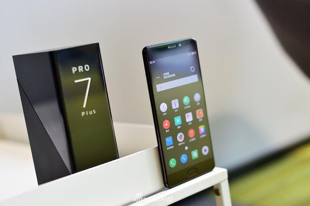 暑期熱門大屏幕智能手機精選 5.7英寸屏起步