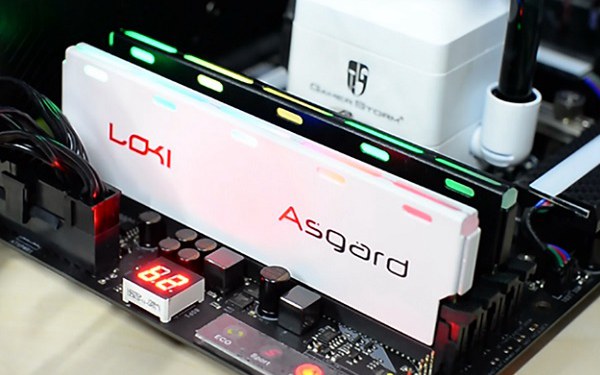 注意了！修改SPD <a href=/pc/ target=_blank class=infotextkey>電腦</a>內(nèi)存條造假分分鐘的事