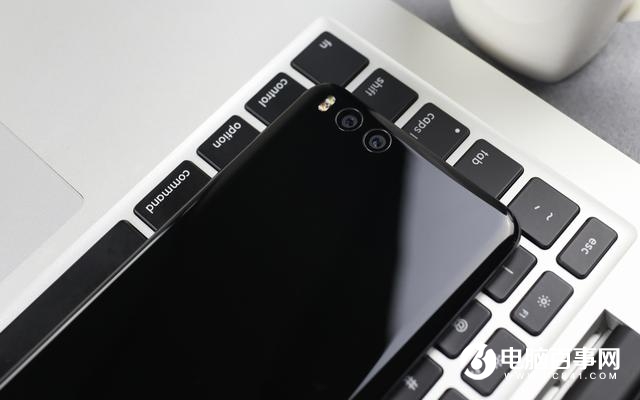 小米Note3真機圖賞：這次死磕OPPO R11