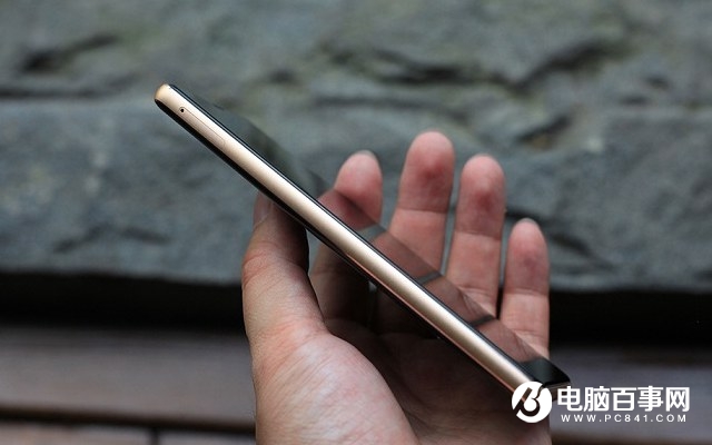 全面屏2.1設計 努比亞Z17S外觀評測