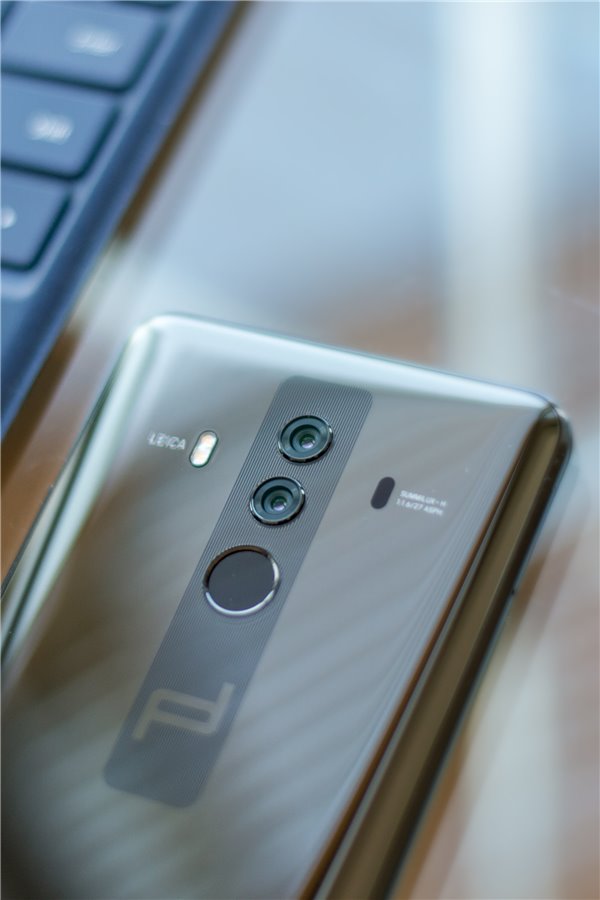 華為Mate10保時捷設計上手：顏值大贊g