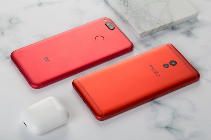 小米5X紅色版和魅藍(lán)Note6猩焰紅對(duì)比開箱圖賞