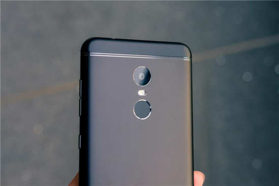 4款熱門千元全面屏手機(jī) 哪個(gè)才是你的菜？