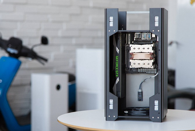 i9-7980XE迷你小機(jī)箱裝機(jī)教程 小體積卻有大能量