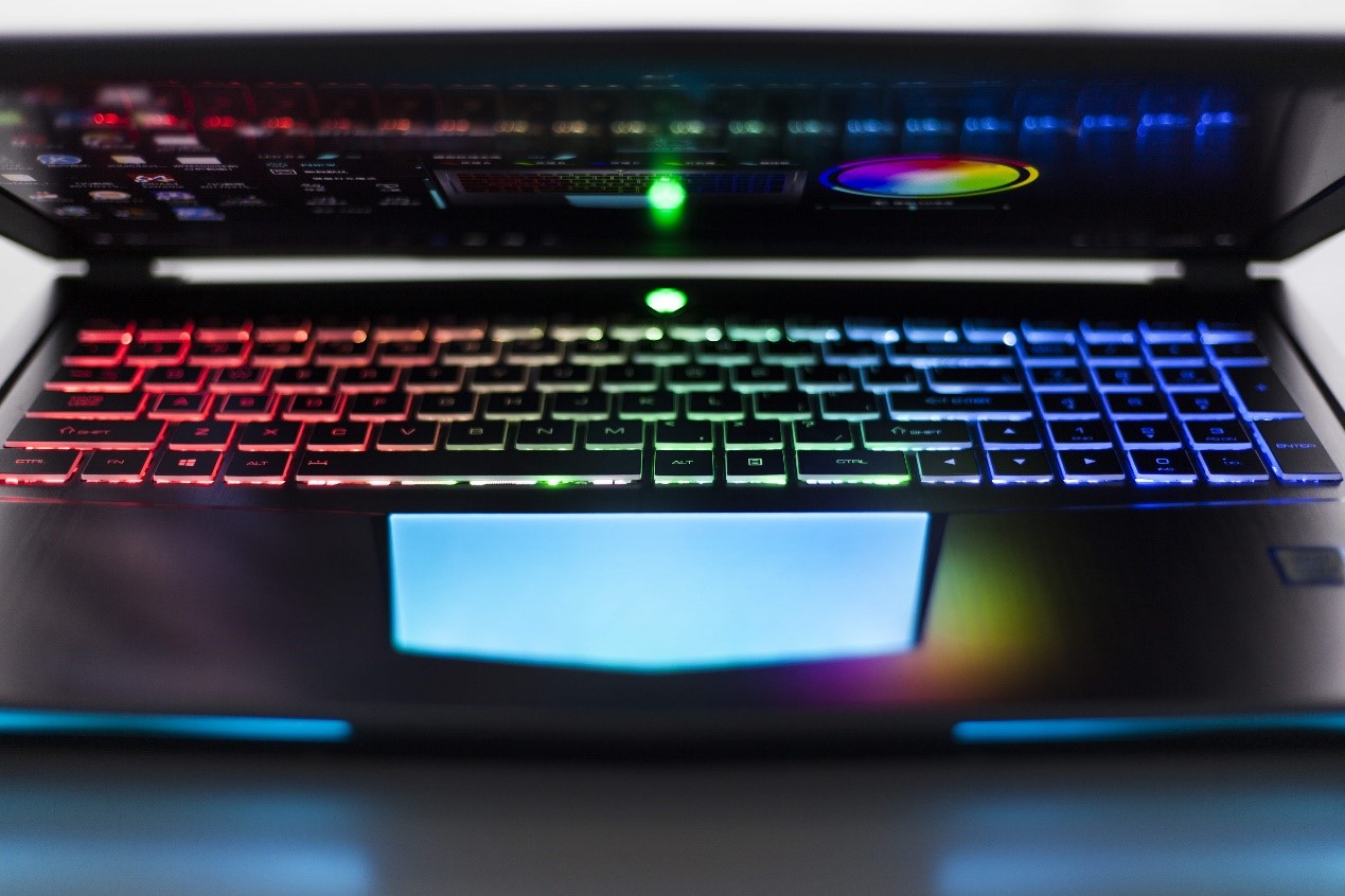 雷神Dino游戲本評測:大吉大利,今晚吃雞