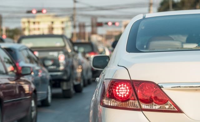 新手必看的12個超實用開車技巧 看完你也可以成為高手！