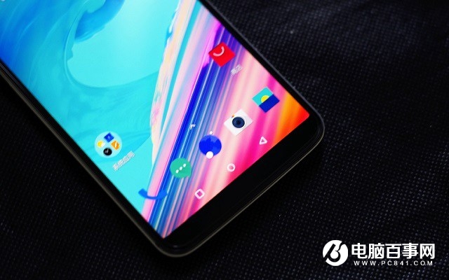 一加5T白色好看嗎 一加5T砂巖白開箱圖賞