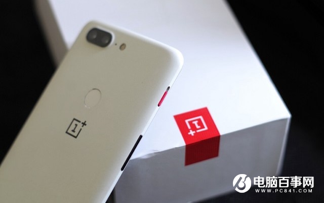 一加5T白色好看嗎 一加5T砂巖白開箱圖賞