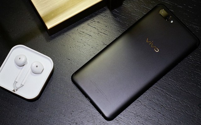 新年就要換新機 5款2018年新發布值得買的手機推薦