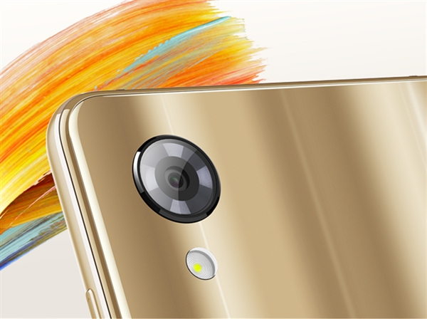 1599元!夏普全面屏新機(jī)S3 mini開賣:6G、人臉解鎖