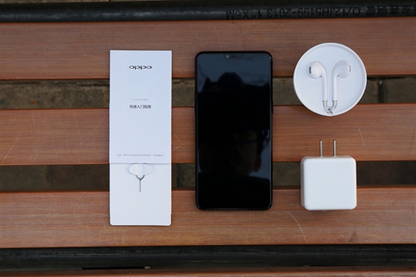 OPPO R15全面評測 最超值的異形全面屏!