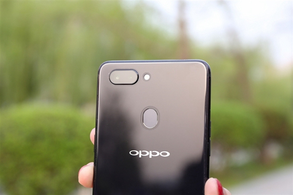 OPPO R15全面評測 最超值的異形全面屏!