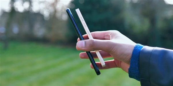 國產真全面屏手機MIX4亮相：設計真討巧！