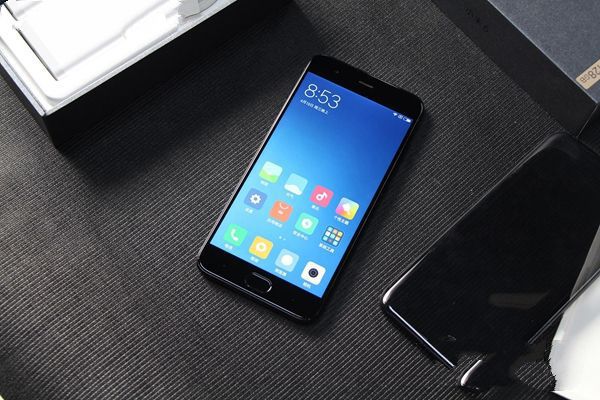 2000元左右買什么手機好？值得買的2千元左右手機推薦