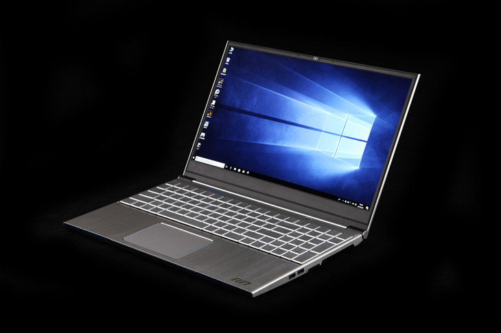 機械師F117-B游戲本圖賞 炫酷外觀兼備性能