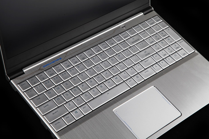 炫酷外觀兼備性能 機械師F117-B游戲本圖賞