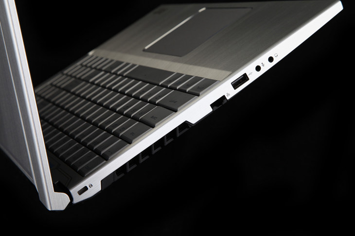 炫酷外觀兼備性能 機械師F117-B游戲本圖賞