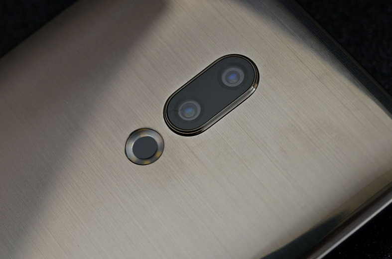 魅族15Plus真機開箱圖賞與評測 