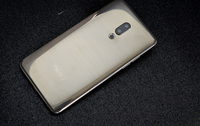 魅族15Plus真機開箱圖賞與評測 