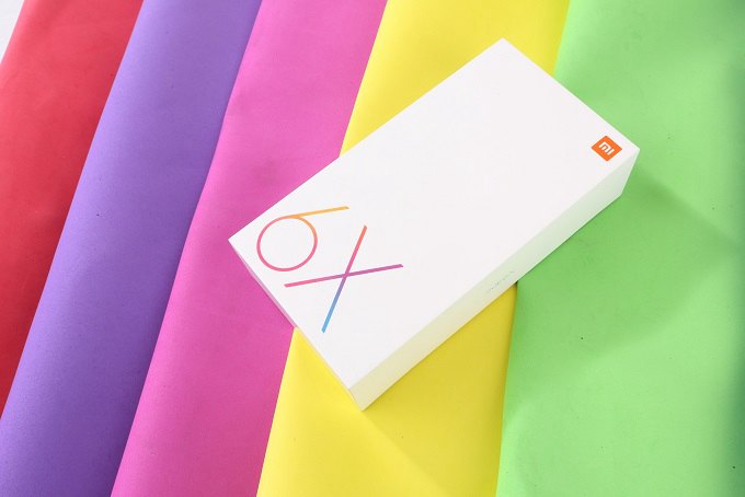 驍龍660性?xún)r(jià)比爆棚 小米6X赤焰紅開(kāi)箱圖賞