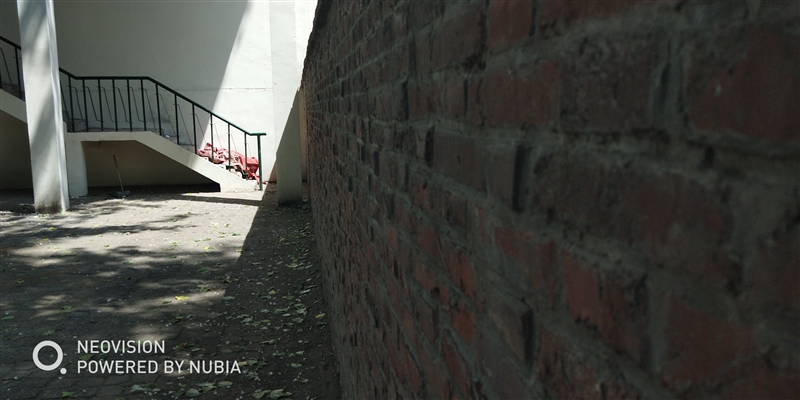 1799元起!努比亞Z18mini評(píng)測(cè):3D曲面玻璃+2400萬像素