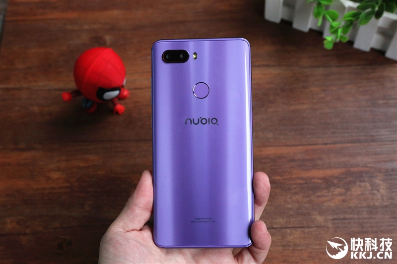 1799元起!努比亞Z18mini評測:3D曲面玻璃+2400萬像素