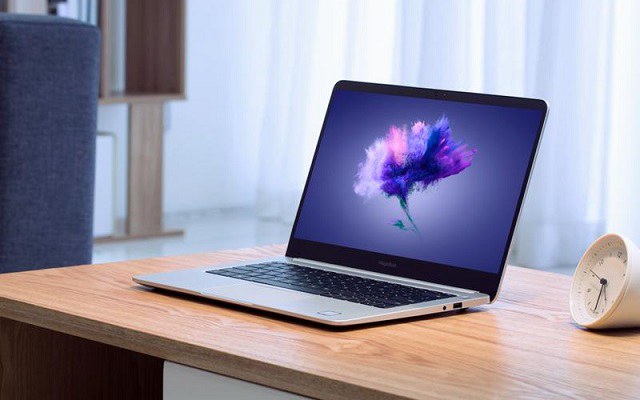 榮耀MagicBook筆記本評(píng)測(cè) 榮耀MagicBook值得買嗎？