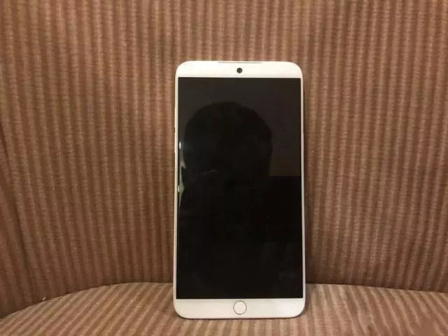 8款被網(wǎng)友吐槽最多的手機(jī)盤點 你正準(zhǔn)備買哪款?