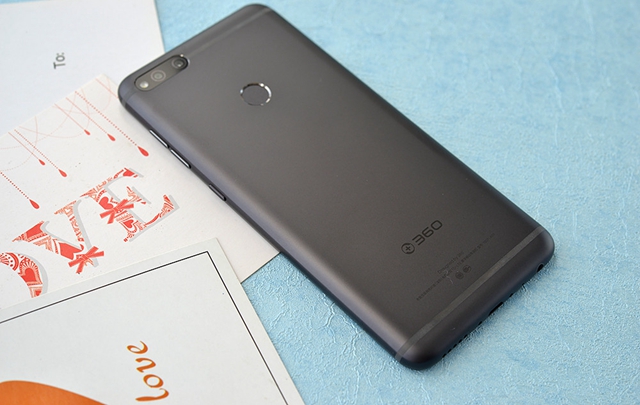 360 N7和小米6X哪個好 360手機N7與小米6X區別對比