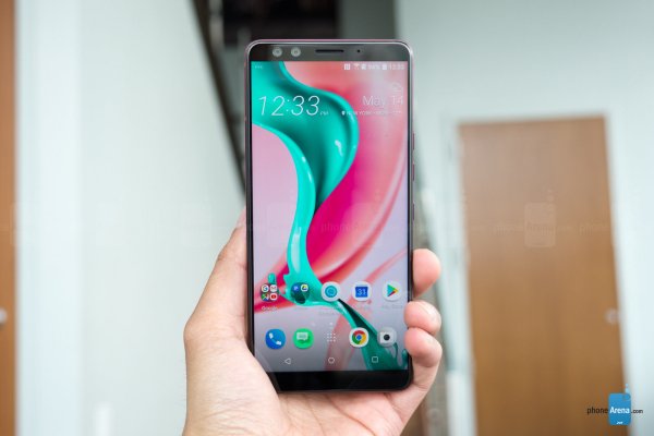 HTC U12+真機上手圖賞：看起來相當漂亮