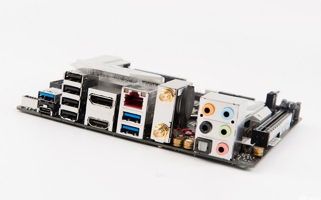 主板怎么選?小白裝機電腦主板選購技巧 通俗易懂!