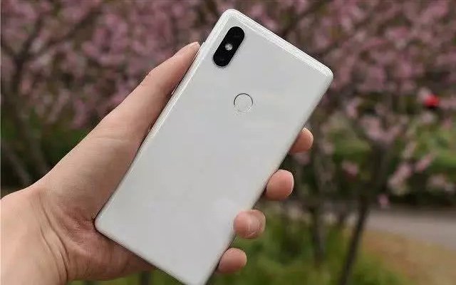 5月最值得買的4款手機(jī)推薦 總有一款讓你心動！