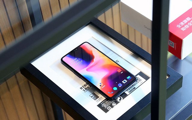 一加6和小米MIX2S買哪個好？小米MIX2S對比一加6評測