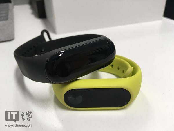 首發(fā)小米手環(huán)3評測 169元的小米手環(huán)3值得買嗎？