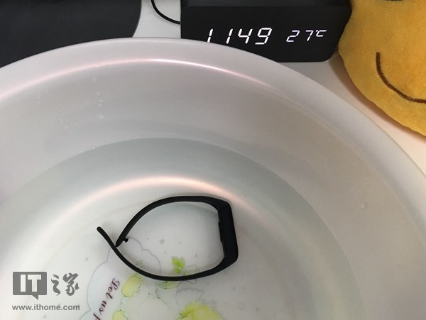 169元的小米手環3值得買嗎？首發小米手環3評測