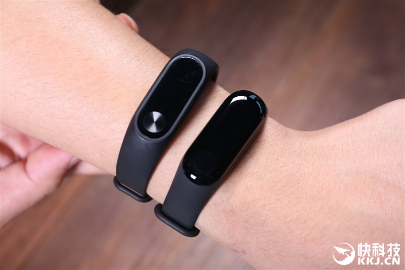 續航超20天！小米手環3評測：大屏幕+50米防水