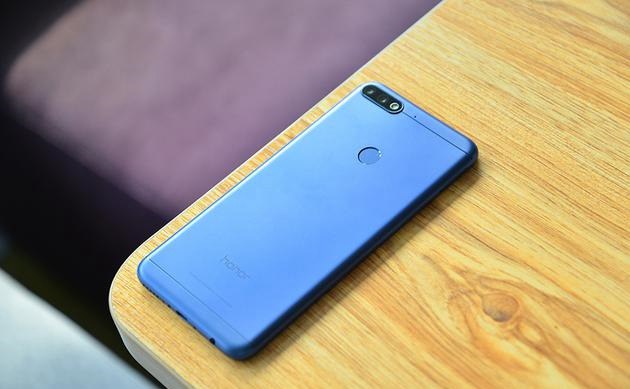 千元手機(jī)哪款好 4款6月值得買(mǎi)的千元手機(jī)推薦