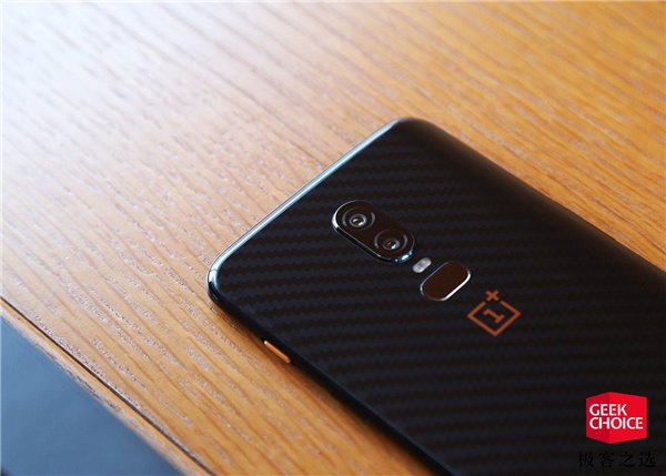 一加6復聯版開箱圖賞：隨處可見的復聯元素