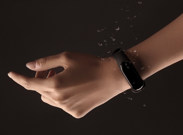 小米手環3開賣：抬腕亮屏+續航20天+ 售價169元！