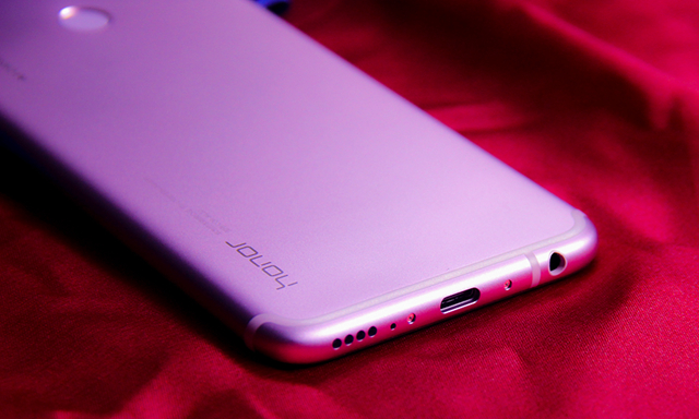 榮耀Play值得買嗎？全面的榮耀Play評(píng)測(cè)