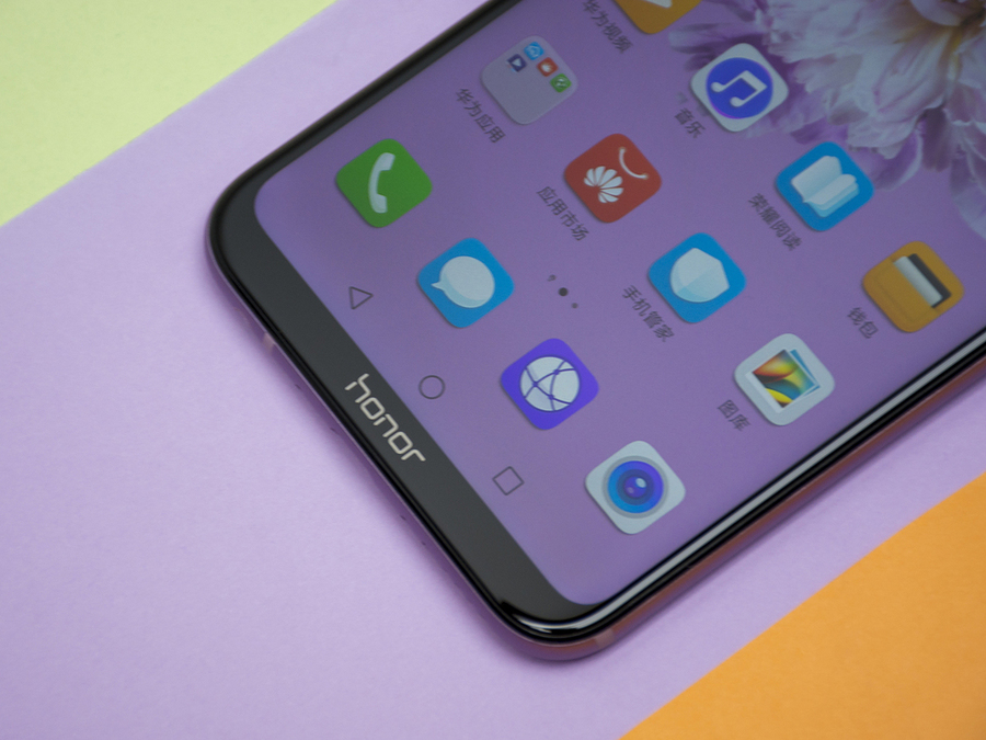 高顏值高性價(jià)比 星云紫榮耀Play圖賞(3/11)