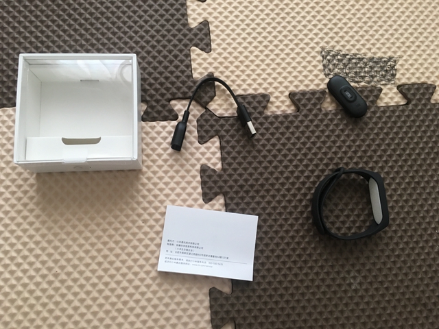 續航20天/觸摸大屏 小米手環3開箱圖賞